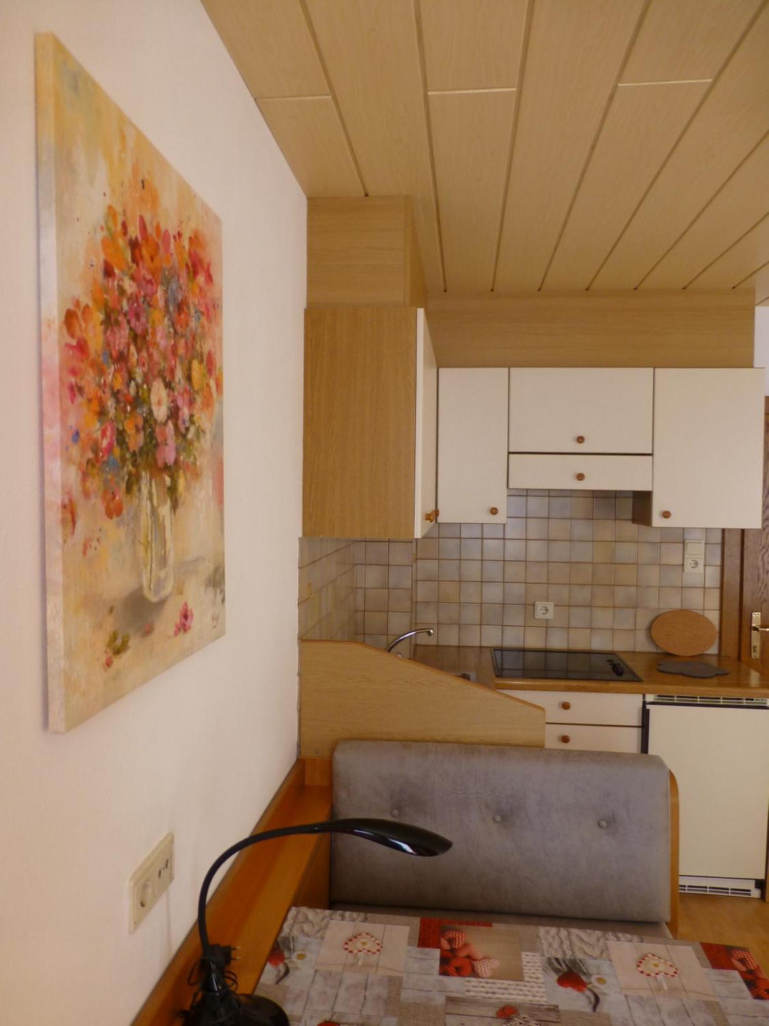 Garni Helfer Bed & Breakfast Dobbiaco Bagian luar foto